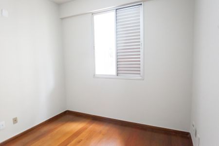 Apartamento à venda com 119m², 4 quartos e 2 vagasquarto 3