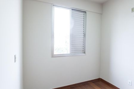Apartamento à venda com 119m², 4 quartos e 2 vagasquarto 1