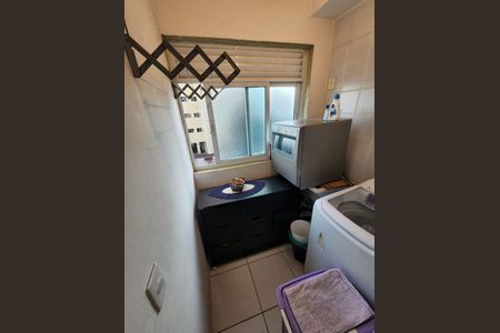 Apartamento à venda com 2 quartos, 52m² em Parque Maria Domitila, São Paulo