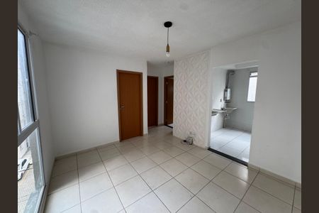 Sala de apartamento para alugar com 2 quartos, 43m² em Rocha Sobrinho, Mesquita