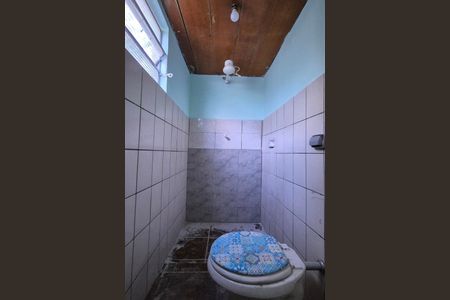 Casa à venda com 400m², 4 quartos e 2 vagas Casa à venda com 400m², 4 quartos e 2 vagasBanheiro