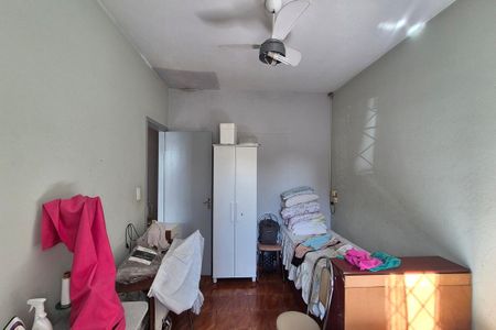 Casa à venda com 400m², 4 quartos e 2 vagas Casa à venda com 400m², 4 quartos e 2 vagasQuarto 1