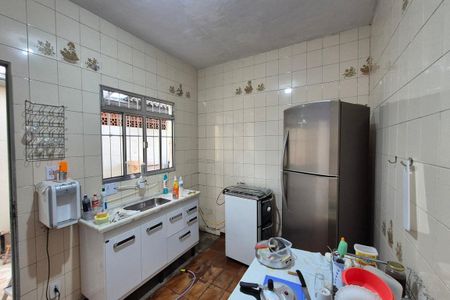 Casa à venda com 400m², 4 quartos e 2 vagas Casa à venda com 400m², 4 quartos e 2 vagasCozinha