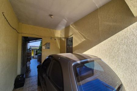 Casa à venda com 400m², 4 quartos e 2 vagas Casa à venda com 400m², 4 quartos e 2 vagasGaragem