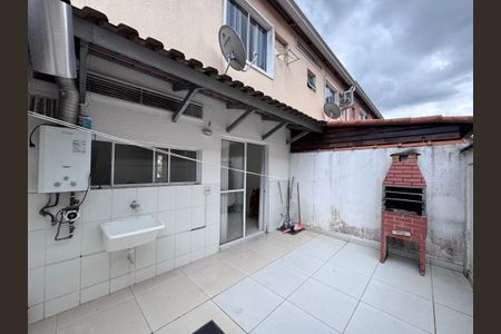 Casa de condomínio para alugar com 82m², 3 quartos e 1 vaga Casa de condomínio para alugar com 82m², 3 quartos e 1 vagaÁrea externa / serviço