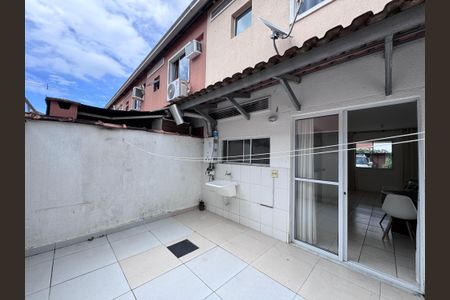 Casa de condomínio para alugar com 82m², 3 quartos e 1 vaga Casa de condomínio para alugar com 82m², 3 quartos e 1 vagaÁrea externa / serviço