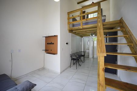 Sala de kitnet/studio para alugar com 1 quarto, 31m² em Potecas, São José