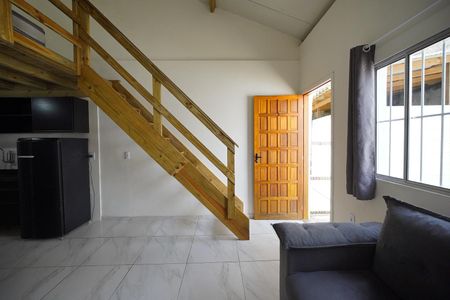 Sala de kitnet/studio para alugar com 1 quarto, 31m² em Potecas, São José