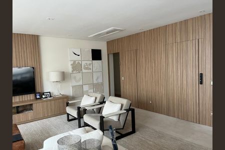 Apartamento à venda com 3 quartos, 205m² em Cerqueira César, São Paulo
