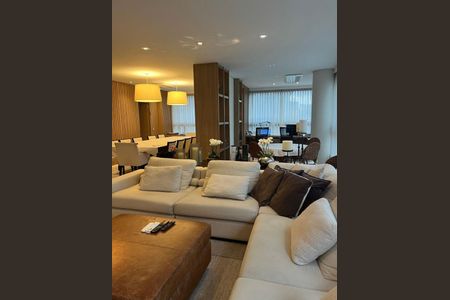 Apartamento à venda com 3 quartos, 205m² em Cerqueira César, São Paulo