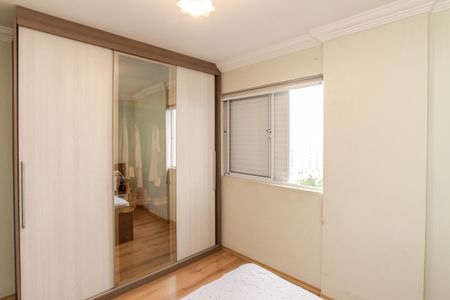 Apartamento à venda com 72m², 3 quartos e 2 vagasQuarto 2