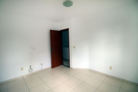 Quarto 2 de casa para alugar com 2 quartos, 63m² em Colégio, Rio de Janeiro