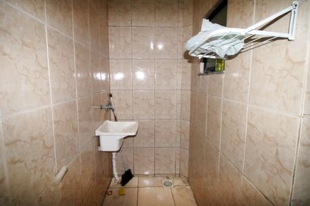 Casa para alugar com 63m², 2 quartos e 1 vagaÁrea de Serviço