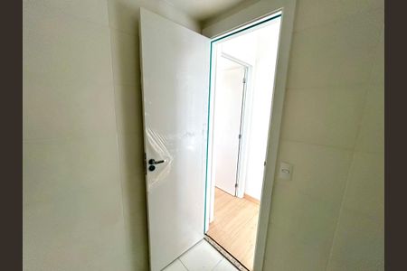 Apartamento para alugar com 46m², 2 quartos e 1 vaga Apartamento para alugar com 46m², 2 quartos e 1 vagaBanheiro