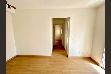 Sala  de apartamento para alugar com 2 quartos, 46m² em Jardim Flor da Montanha, Guarulhos