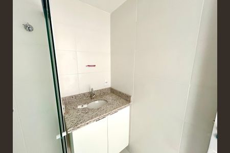 Apartamento para alugar com 46m², 2 quartos e 1 vaga Apartamento para alugar com 46m², 2 quartos e 1 vagaBanheiro