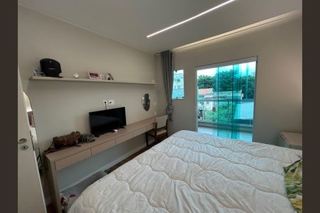 Casa à venda com 390m², 4 quartos e 3 vagasSuíte 1