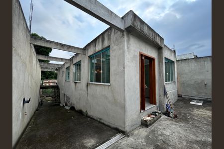 Casa à venda com 390m², 4 quartos e 3 vagasFachada