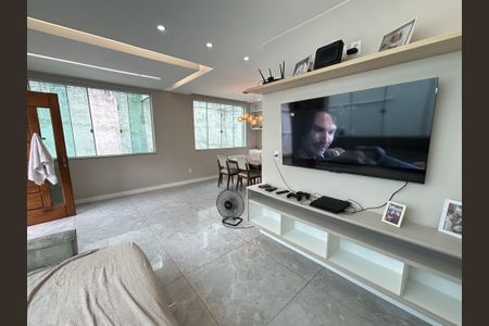 Sala de casa à venda com 3 quartos, 109m² em Cachambi, Rio de Janeiro