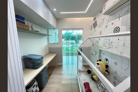 Casa à venda com 390m², 4 quartos e 3 vagasSuíte 2