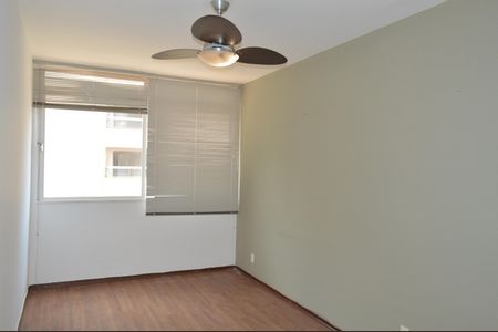Sala de apartamento para alugar com 1 quarto, 49m² em Centro, Ribeirão Preto