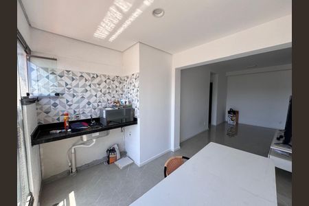 Apartamento à venda com 2 quartos, 61m² em Vila Primavera, São Paulo