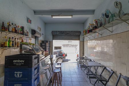 Casa à venda com 150m², 6 quartos e sem vagaSalão