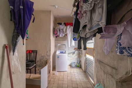 Casa à venda com 150m², 6 quartos e sem vagaCasa 2 Área de Serviço