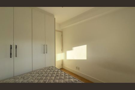 Quarto  de apartamento à venda com 3 quartos, 100m² em Santo Amaro, São Paulo