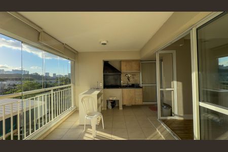 Sacada de apartamento à venda com 3 quartos, 100m² em Santo Amaro, São Paulo