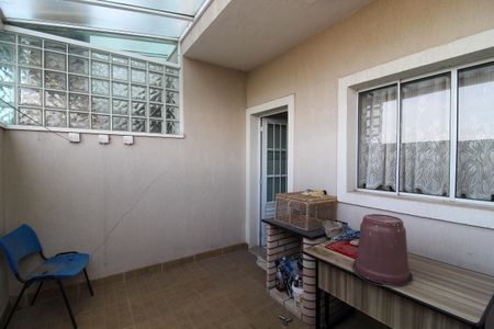 Área de Serviço de casa para alugar com 2 quartos, 95m² em Parque Ipe, São Paulo