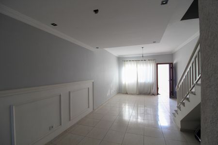 Sala de casa para alugar com 2 quartos, 95m² em Parque Ipe, São Paulo