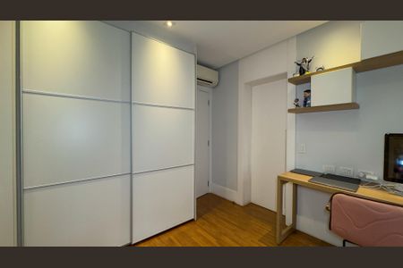 Apartamento para alugar com 240m², 5 quartos e 4 vagasQuarto 2 - Suíte