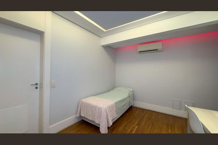 Apartamento para alugar com 240m², 5 quartos e 4 vagasQuarto 5