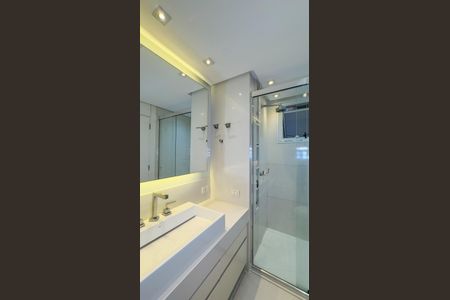 Apartamento para alugar com 240m², 5 quartos e 4 vagasBanheiro da Suíte 3