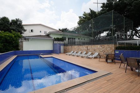 Apartamento para alugar com 64m², 2 quartos e 2 vagasÁrea comum - Piscina