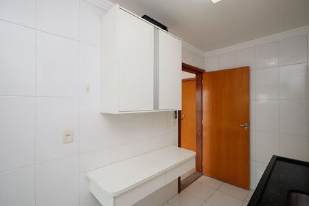 Apartamento para alugar com 64m², 2 quartos e 2 vagasCozinha 