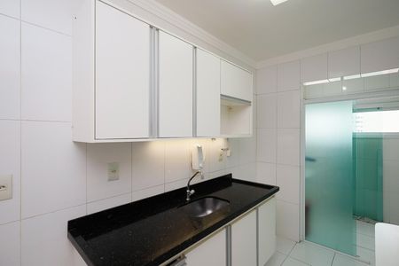 Apartamento para alugar com 64m², 2 quartos e 2 vagasCozinha 