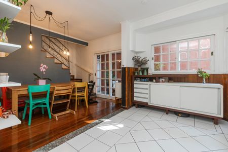 Casa à venda com 160m², 4 quartos e 2 vagasCopa/ Cozinha