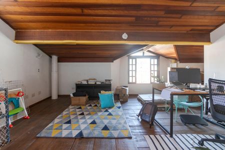 Casa à venda com 160m², 4 quartos e 2 vagasSala 2