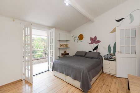 Casa à venda com 160m², 4 quartos e 2 vagasSuíte 2