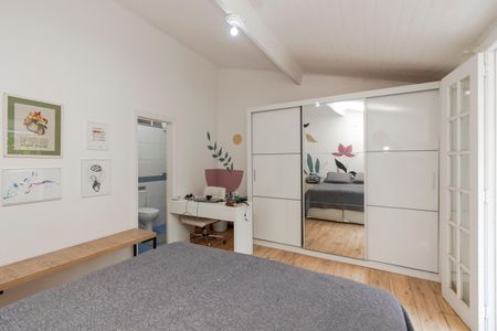 Casa à venda com 160m², 4 quartos e 2 vagasSuíte 2