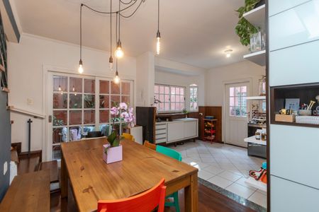 Casa à venda com 160m², 4 quartos e 2 vagasCopa/ Cozinha