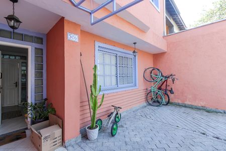 Casa à venda com 160m², 4 quartos e 2 vagasGaragem