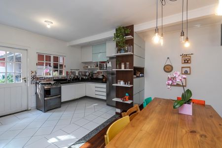 Casa à venda com 160m², 4 quartos e 2 vagasCopa/ Cozinha