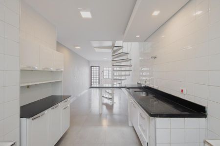 Casa para alugar com 64m², 2 quartos e 1 vagaCozinha