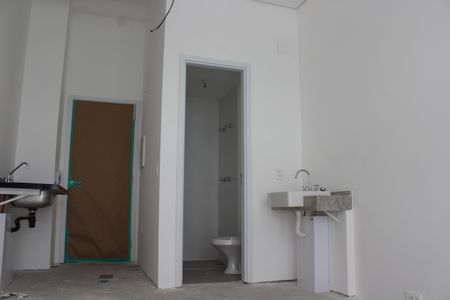 Banheiro de kitnet/studio à venda com 1 quarto, 36m² em Higienópolis, São Paulo