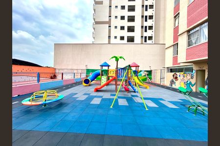 Apartamento para alugar com 70m², 2 quartos e 1 vagaÁrea comum - Playground