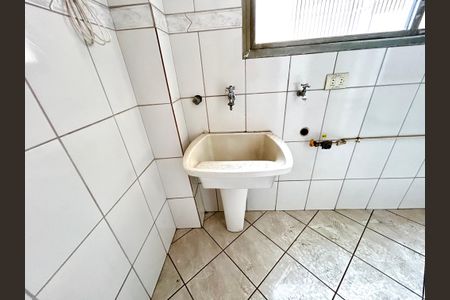 Apartamento para alugar com 70m², 2 quartos e 1 vagaÁrea de Serviço