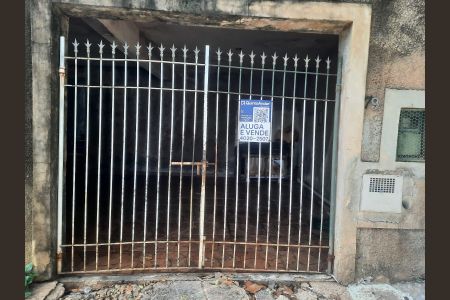 Casa à venda com 140m², 2 quartos e 2 vagas Casa à venda com 140m², 2 quartos e 2 vagasPlaquinha